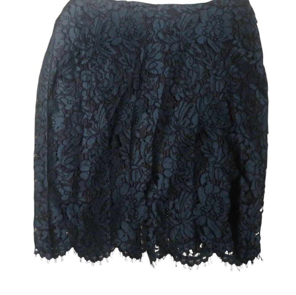 Banana Republic Navy & Black Lace Overlay Skirt SZ 0 Petite